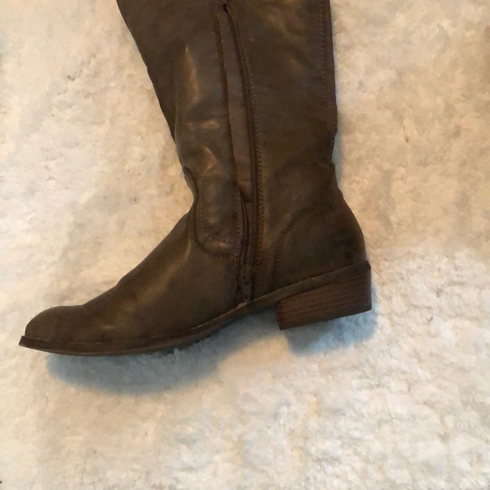 Guess Boots - Picture 4 of 8